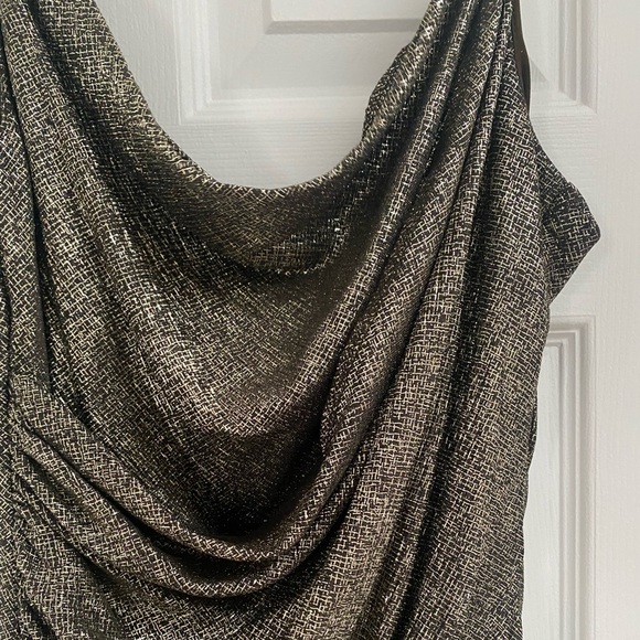 Le château dress-Small - Picture 3 of 5